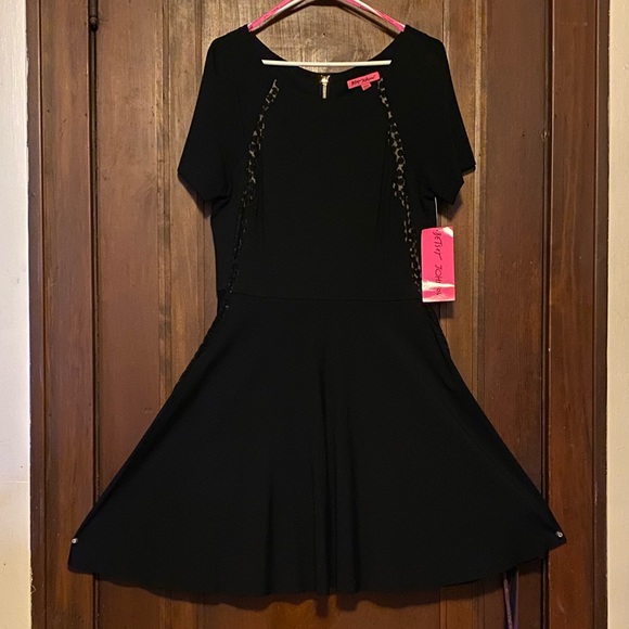 NWT Betsey Johnson Black fit and flare dress, size 14. - Picture 1 of 10